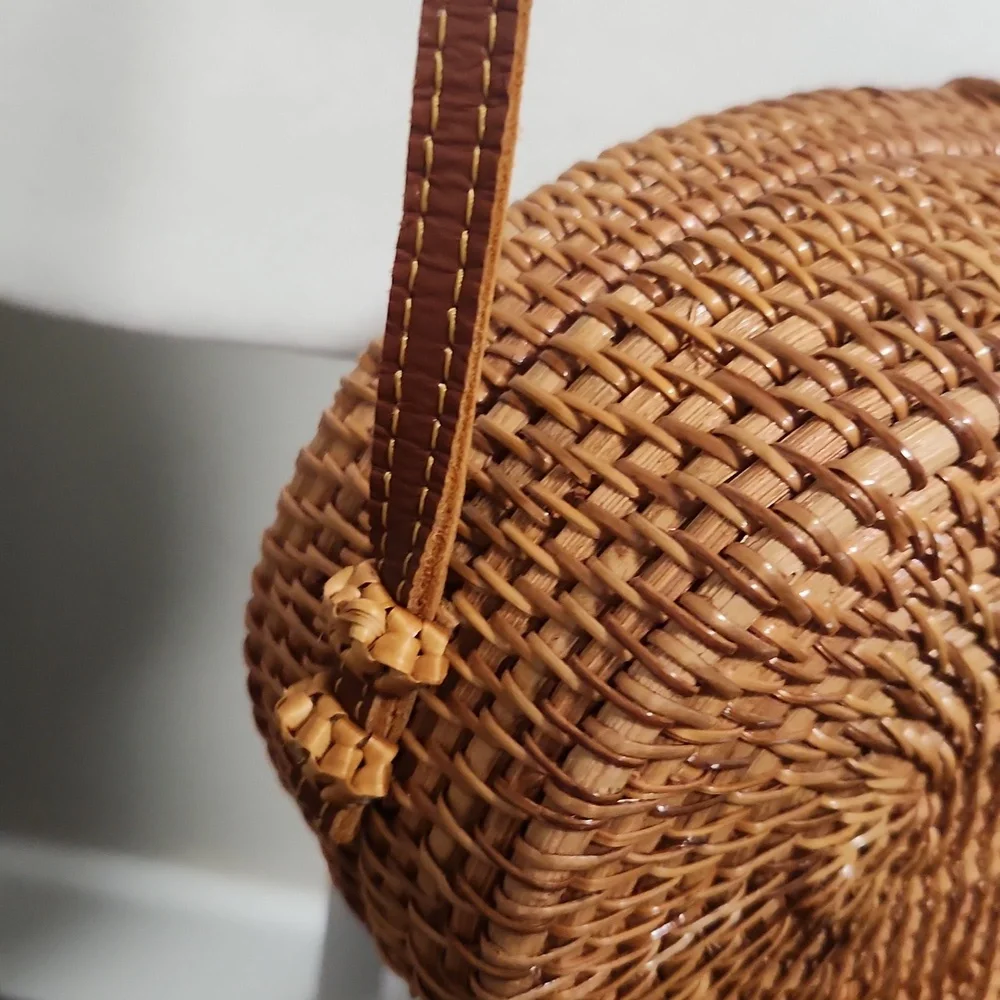 Oval - Picture 7 of 7